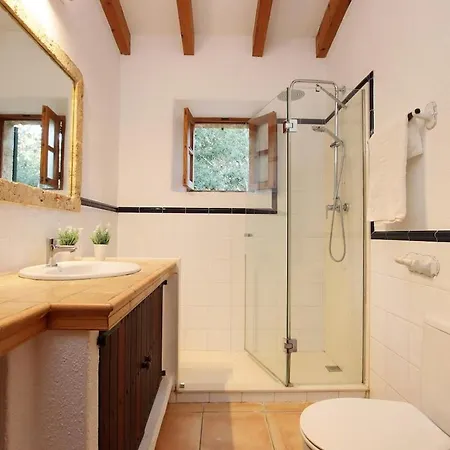 Quiet And Wooded Area Of The Mallorcan Countryside By Renthousing Vakantiehuis Pollença